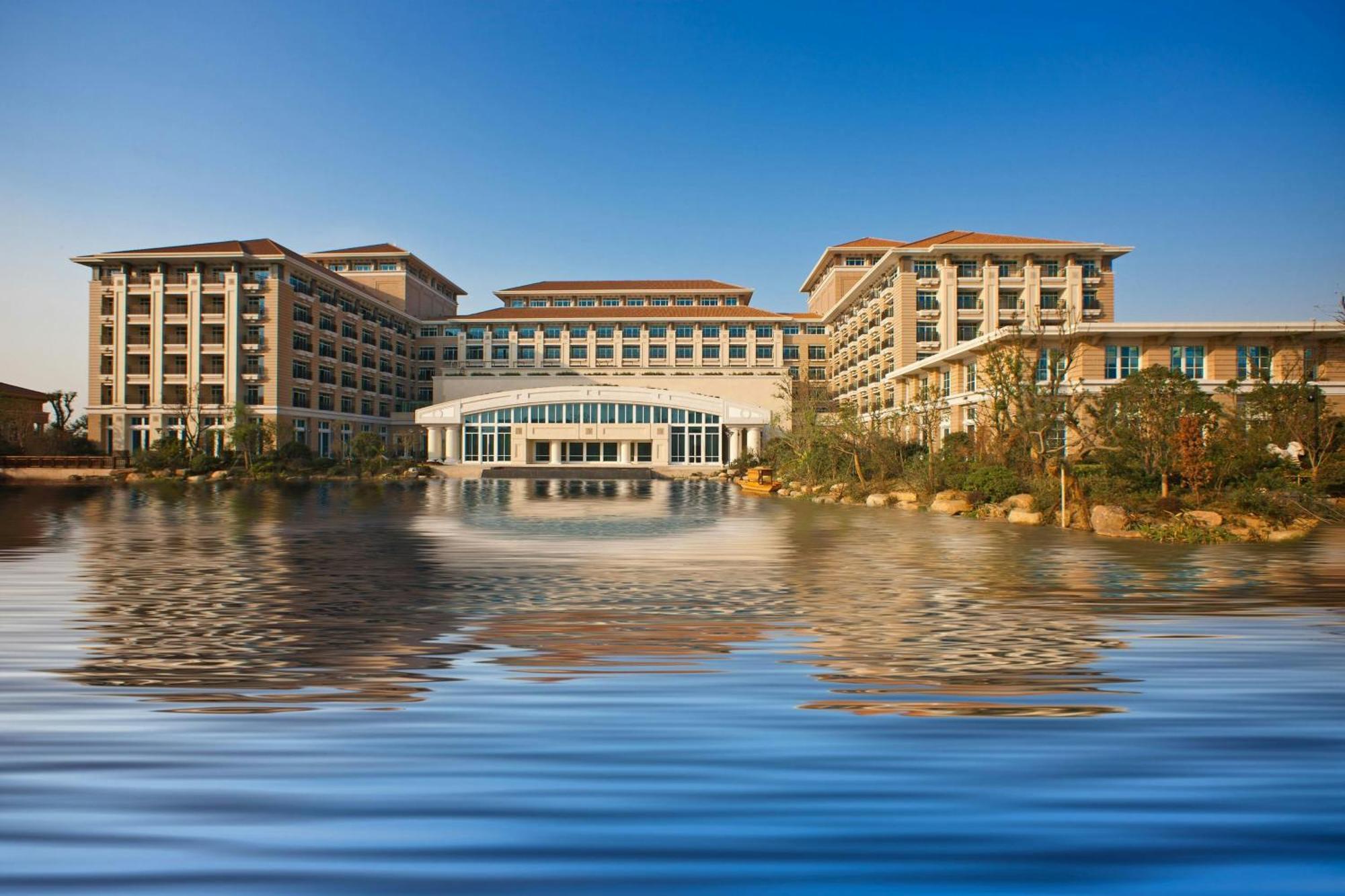 Sheraton Changzhou Wujin Hotel Exterior photo