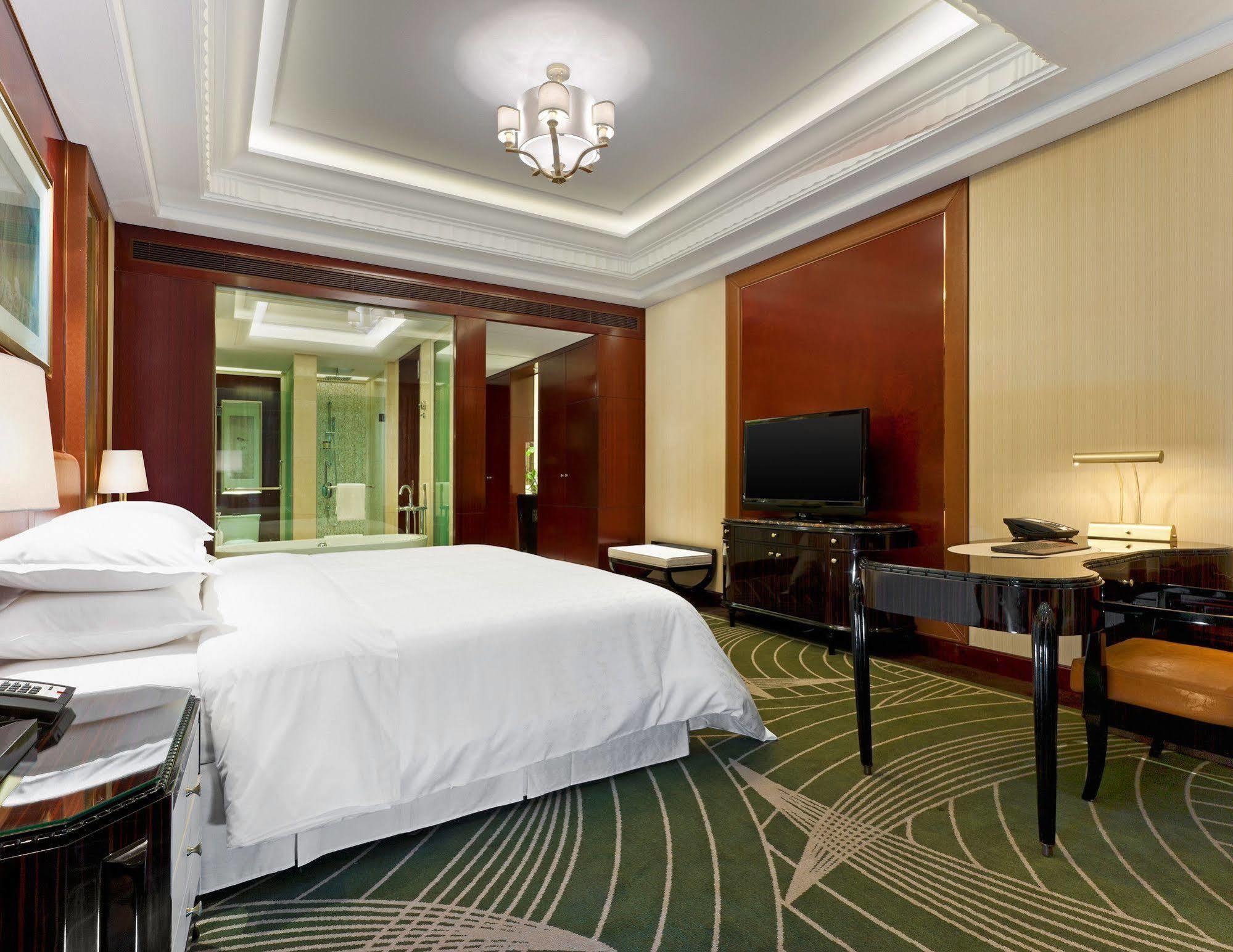 Sheraton Changzhou Wujin Hotel Exterior photo
