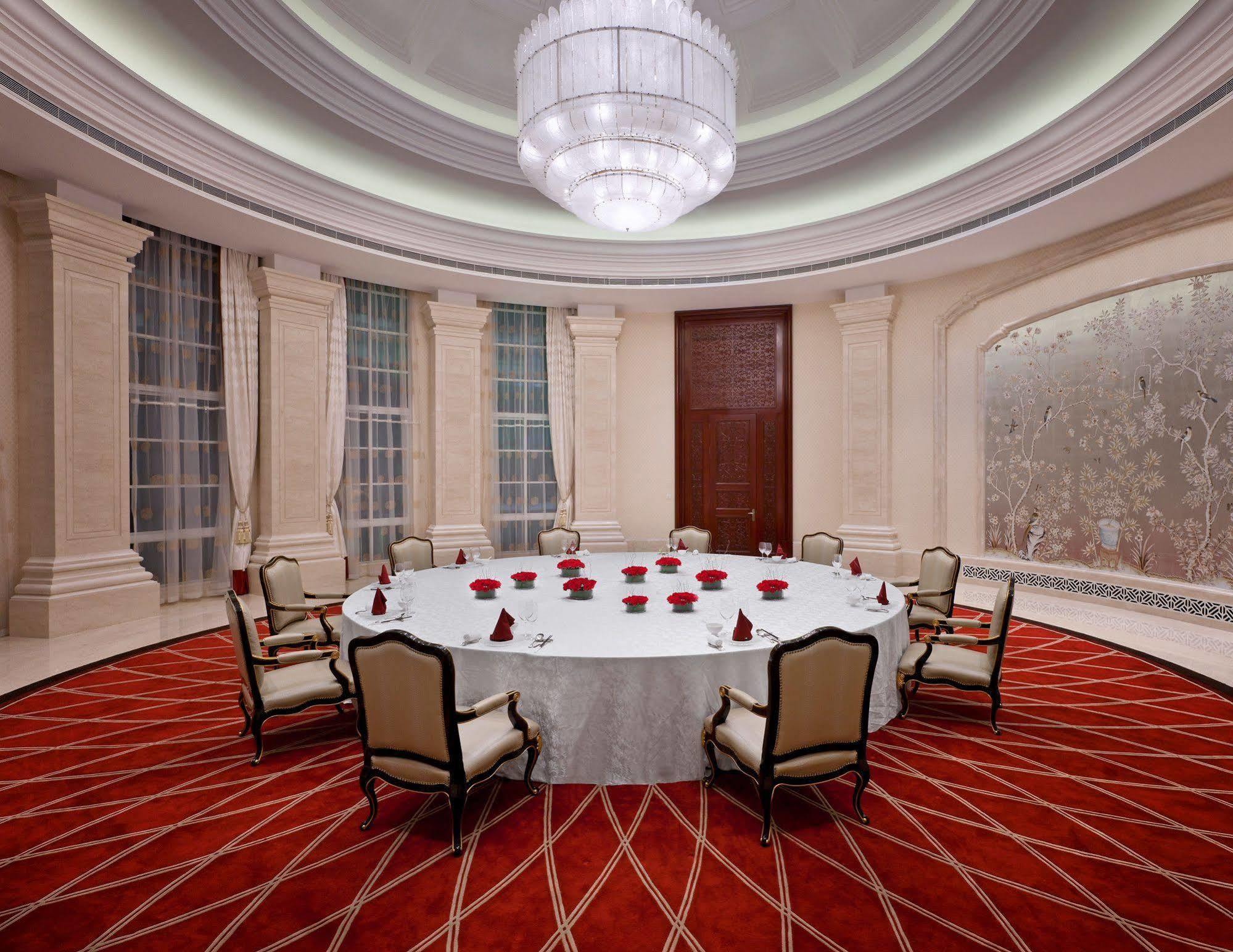 Sheraton Changzhou Wujin Hotel Exterior photo